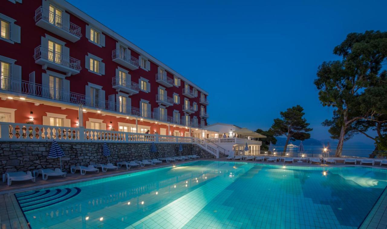 Aminess Younique Bellevue Hotel Оребич Екстер'єр фото