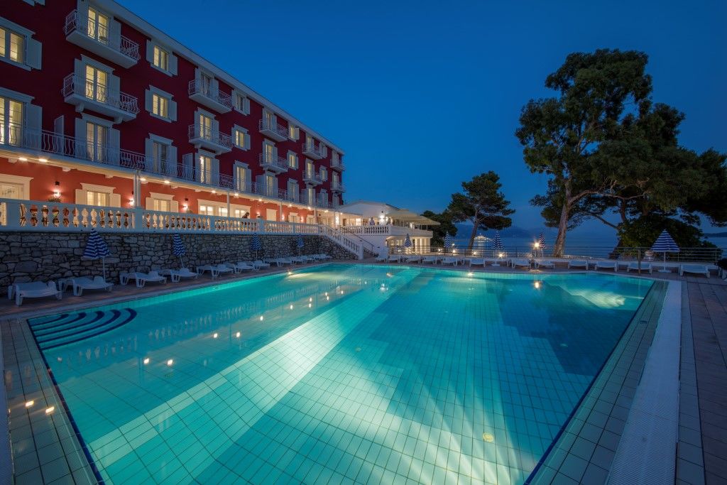 Aminess Younique Bellevue Hotel Оребич Екстер'єр фото